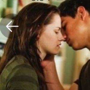 ASO Twilight- American Eagle Striped V-neck Shirt.  ALT to Bella Swans AE shirt.